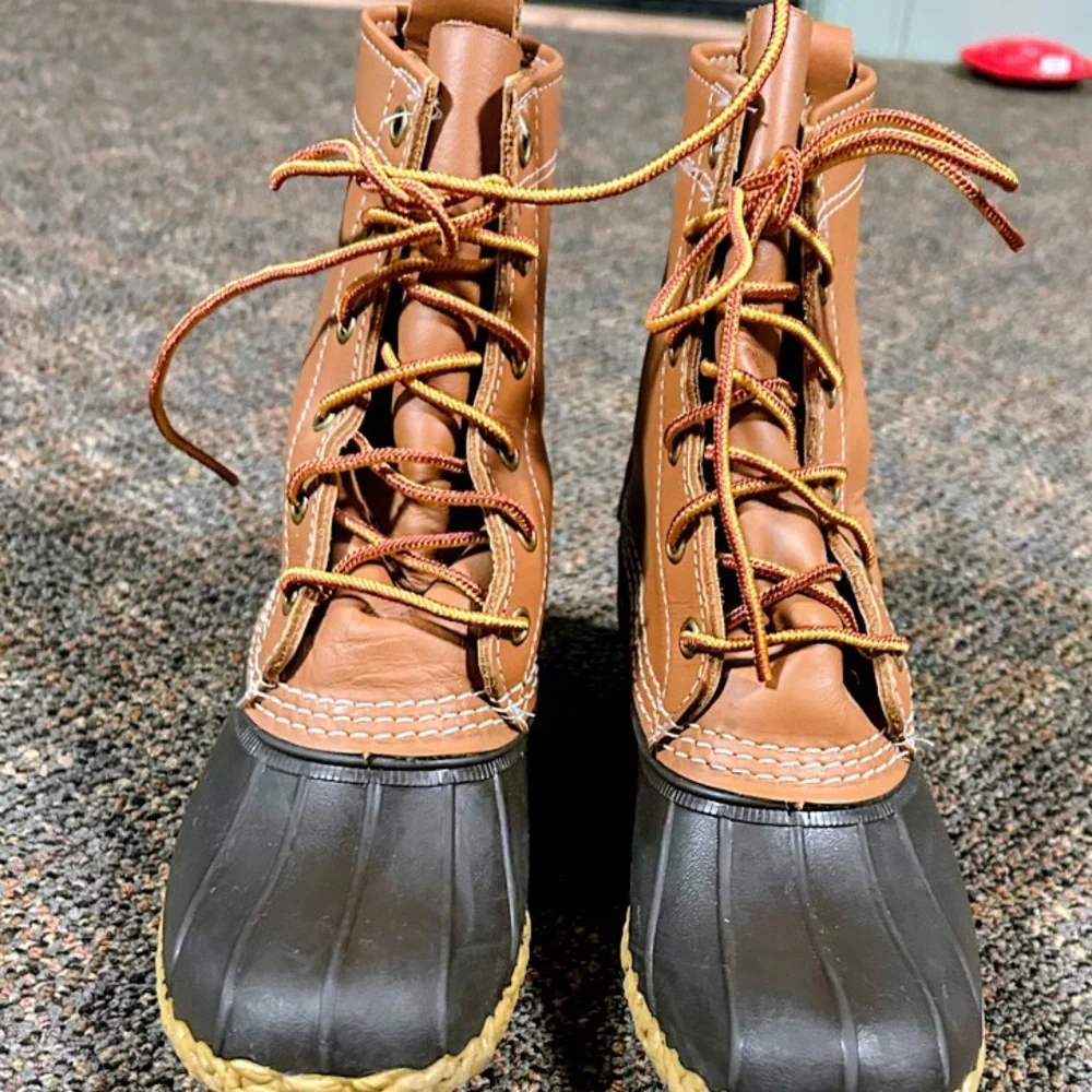 L.L. Bean Tan and Black Bean Boots Women’s Size 6N